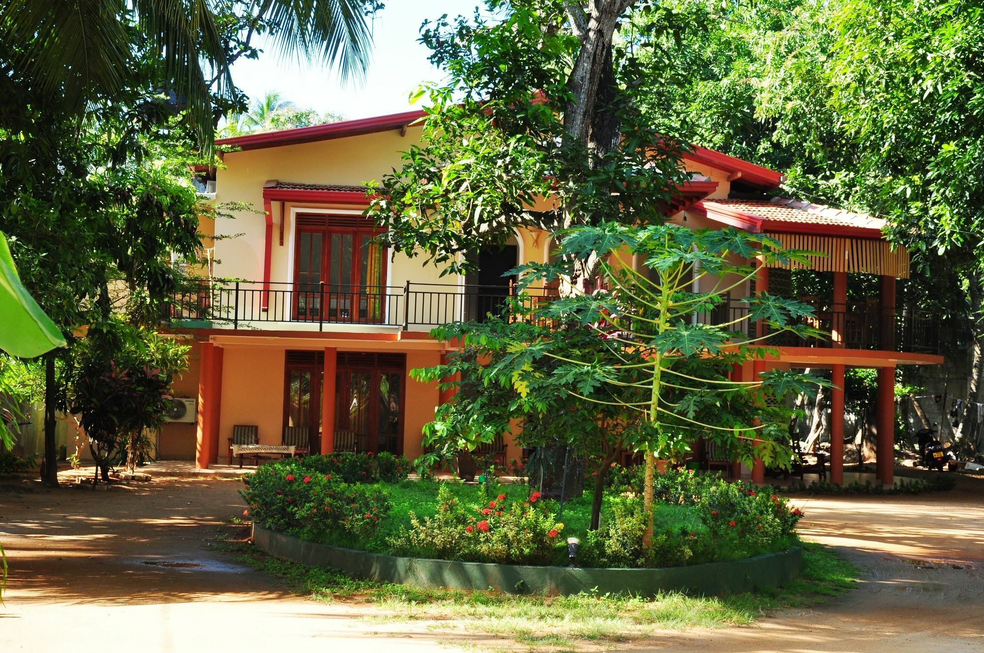 Leopard City Hostel Tissamaharama Esterno foto